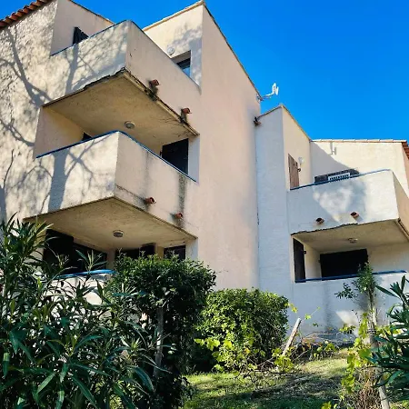 Apartment Les Jardins D'Azur YourHostHelper Saint-Raphaël